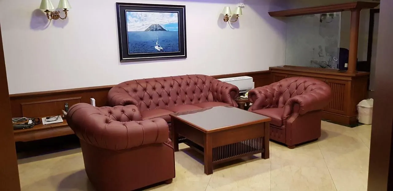 *** מלון דירות אפרטהוטל קוטה קינבלו Marina Court Luxury Penthouse מלזיה